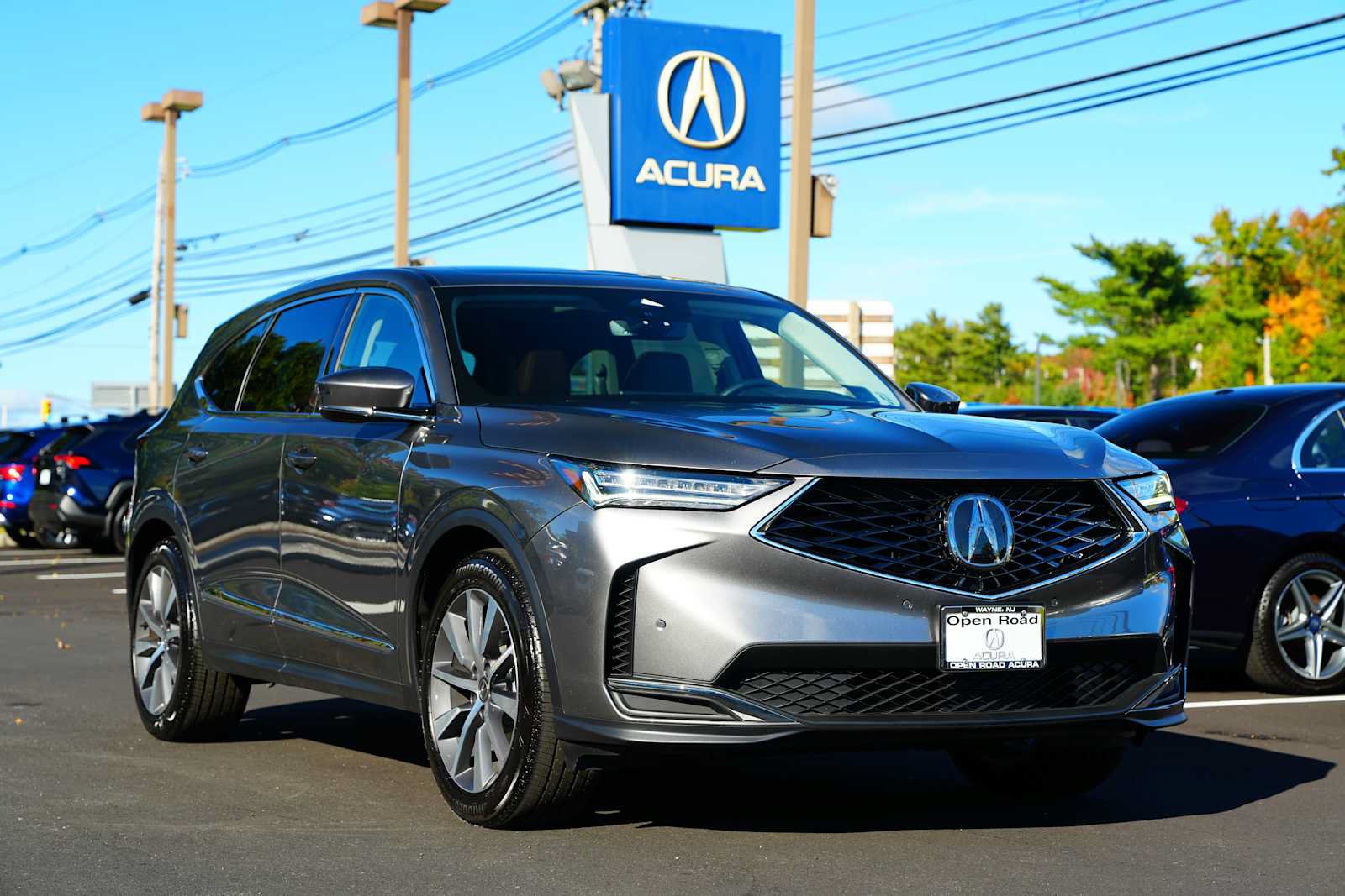 Certified 2026 Acura MDX w/ Technology Package AWD/4WD image 1