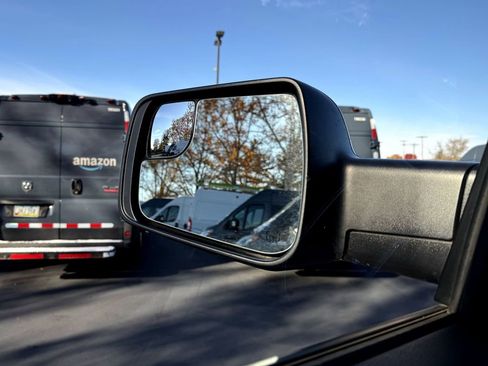 Used 2021 RAM 1500 Big Horn image 14