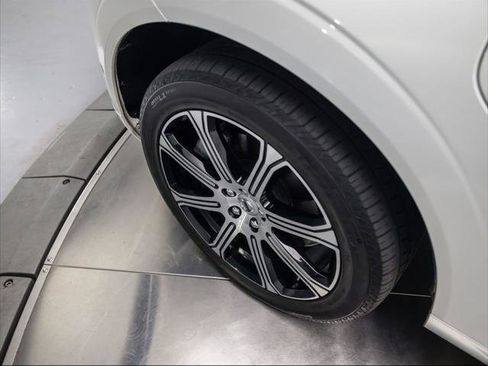 Used 2021 Volvo XC60 T8 Inscription w/ Advanced Package image 13