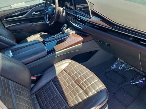Used 2022 Cadillac Escalade Sport Platinum w/ LPO, ONYX Package image 20