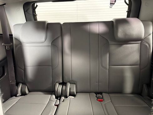 Used 2017 Chevrolet Tahoe LT w/ Luxury Package image 20