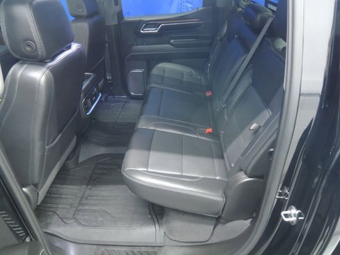 Used 2024 GMC Sierra 1500 Denali w/ Denali Reserve Package image 32