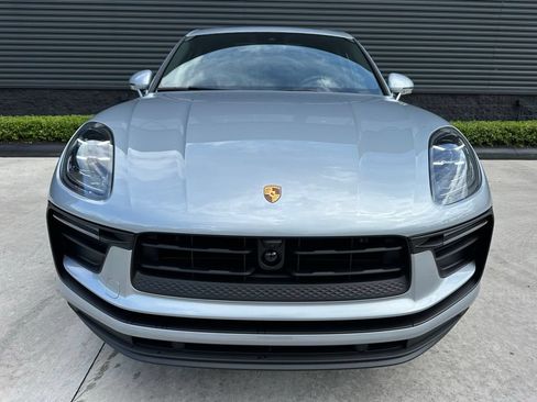 Used 2026 Porsche Macan AWD/4WD image 8