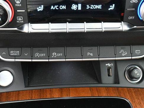 Used 2023 Audi Q5 2.0T Premium w/ Convenience Package AWD/4WD image 23