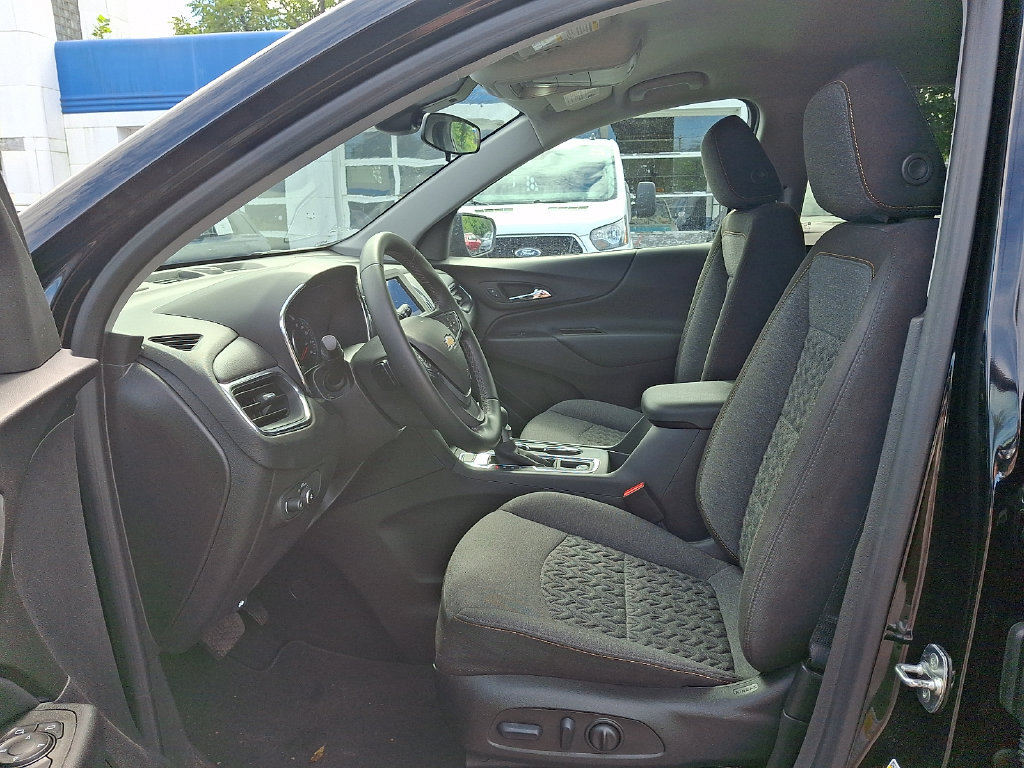 Certified 2024 Chevrolet Equinox LT AWD/4WD image 13