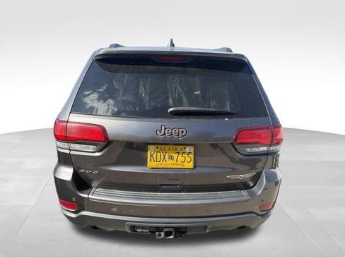 Used 2018 Jeep Grand Cherokee Trailhawk AWD/4WD image 4