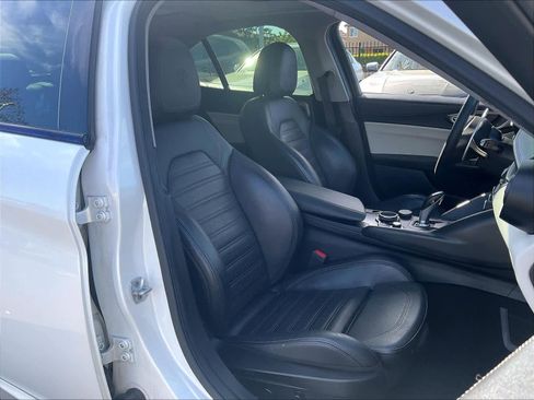 Used 2018 Alfa Romeo Giulia Ti Sport w/ Quick Order Package 22S Sport image 10