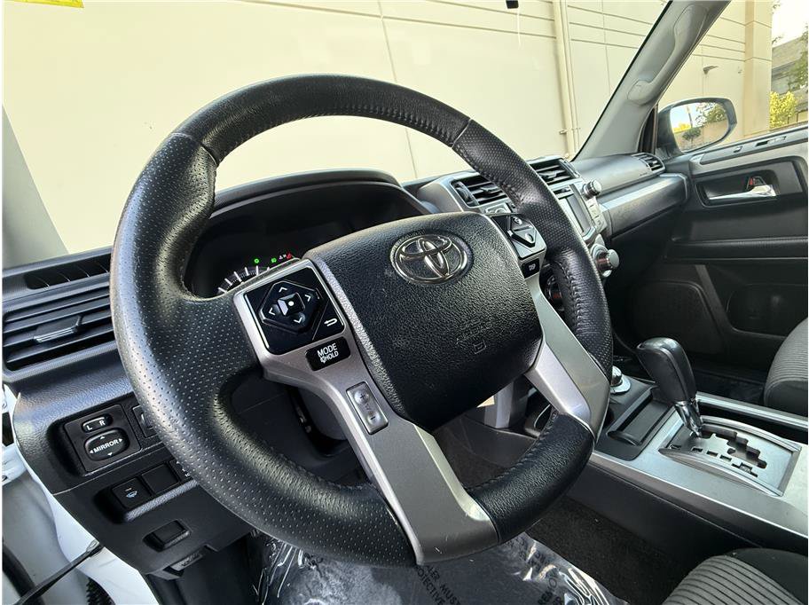 Used 2019 Toyota 4Runner SR5 AWD/4WD image 12