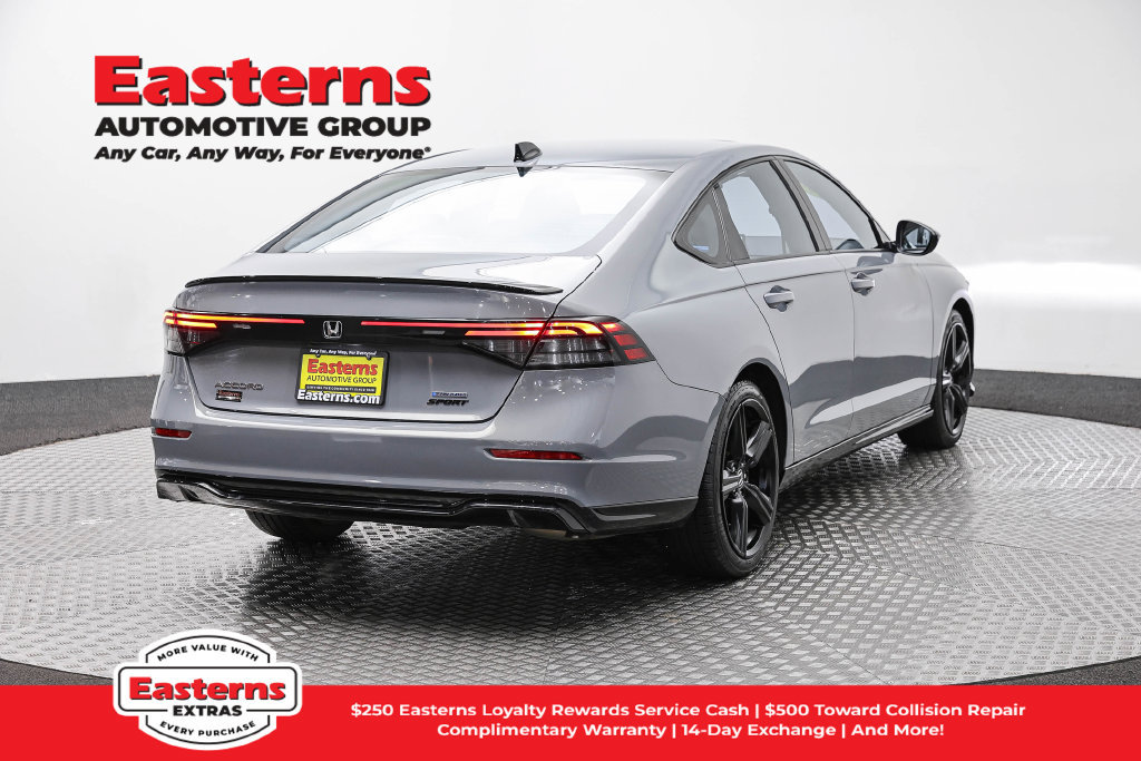 Used 2024 Honda Accord Sport image 6
