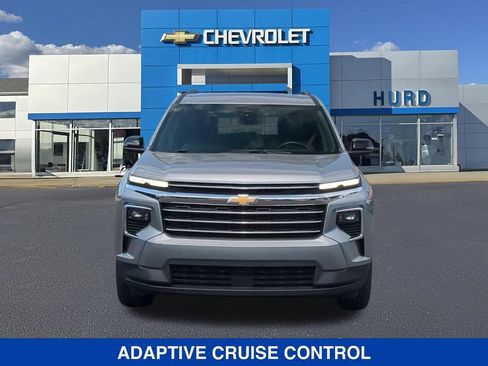 Used 2025 Chevrolet Traverse LT AWD/4WD image 10