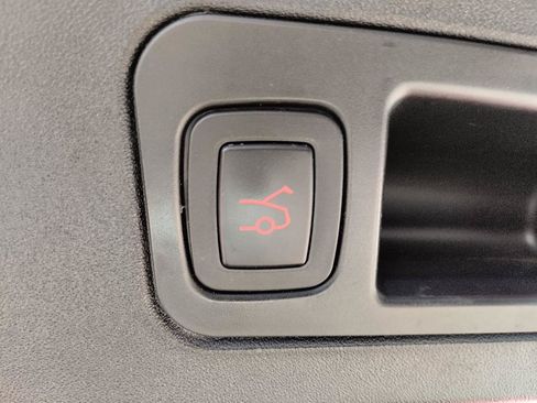 Used 2013 Tesla Model S RWD image 17
