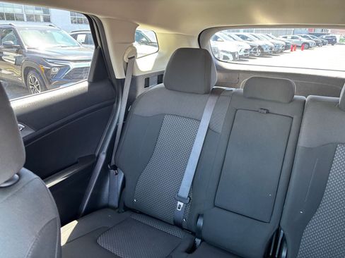 Used 2025 Kia Sportage LX FWD image 39