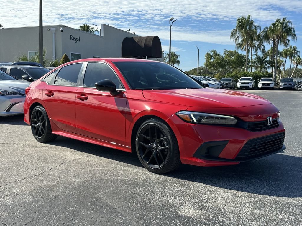 Used 2024 Honda Civic Sport image 2