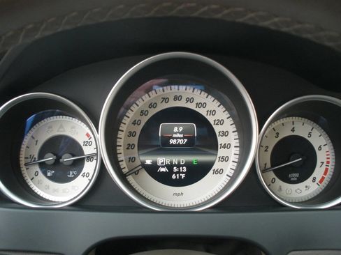 Used 2013 Mercedes-Benz C 250 Sedan image 37