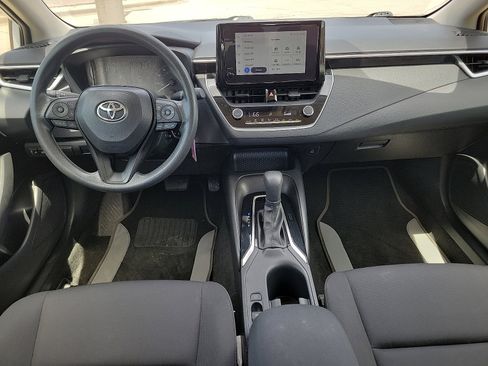 Used 2023 Toyota Corolla LE FWD image 9