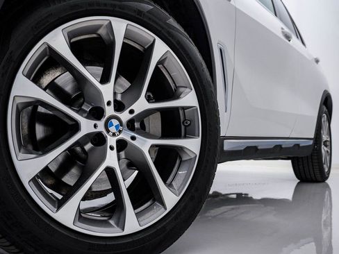 Used 2019 BMW X5 xDrive40i image 5