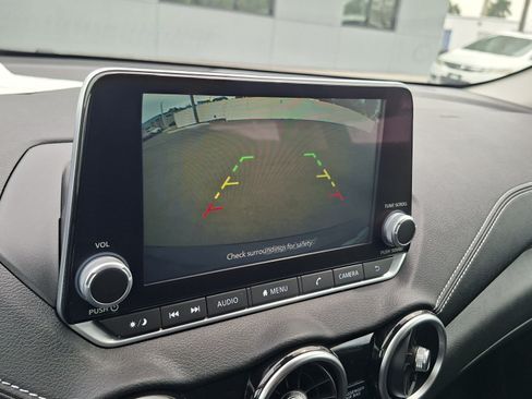 Used 2023 Nissan Sentra SV FWD image 13