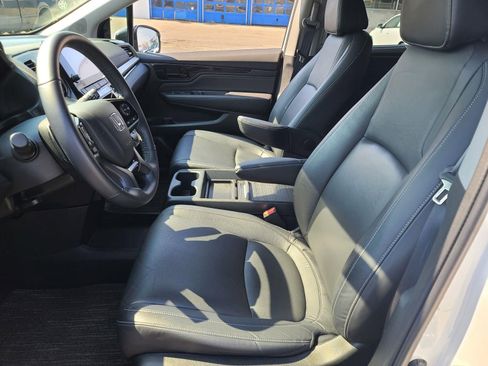 Used 2023 Honda Odyssey Touring image 7