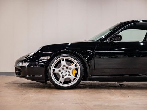 Used 2005 Porsche 911 Carrera S RWD image 24