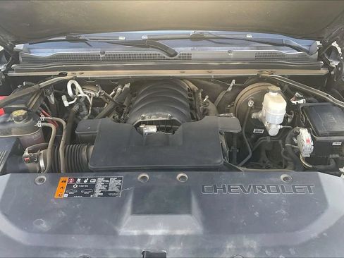 Used 2019 Chevrolet Suburban Premier AWD/4WD image 37