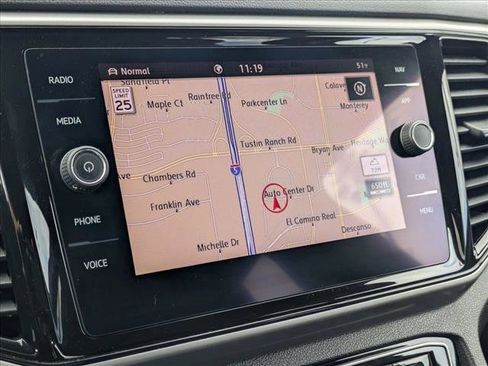 Used 2020 Volkswagen Atlas Cross Sport SEL Premium image 13