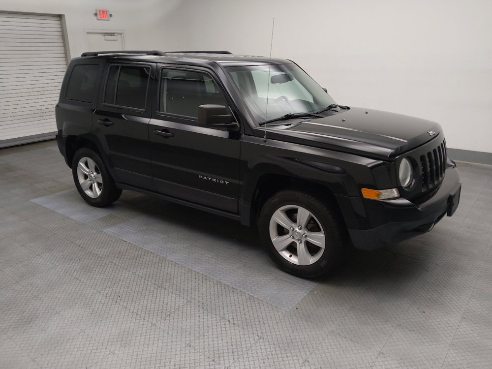 Used 2016 Jeep Patriot Latitude AWD/4WD image 11