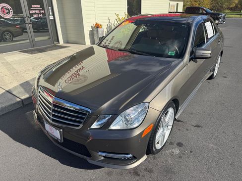 Used 2013 Mercedes-Benz E 350 Sedan image 3