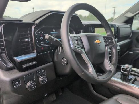 Used 2025 Chevrolet Silverado 1500 LTZ w/ Technology Package RWD image 29