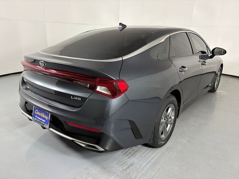 Used 2021 Kia K5 LXS FWD image 8