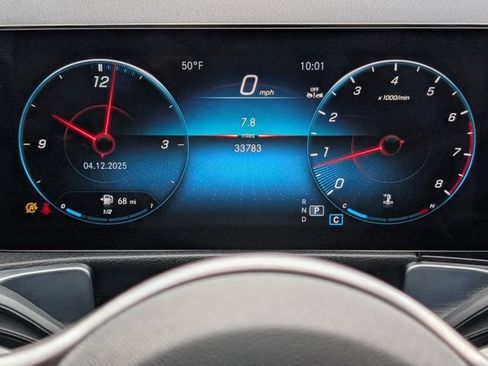 Used 2023 Mercedes-Benz GLB 250 image 25