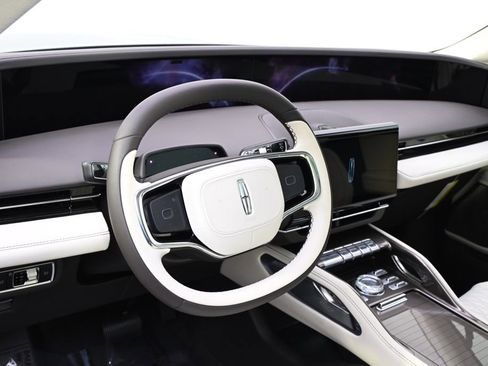 New 2026 Lincoln Nautilus Black Label w/ Jet Appearance Package image 11