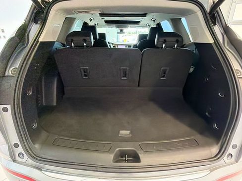 Used 2020 Buick Enclave Avenir w/ Avenir Technology Package AWD/4WD image 23