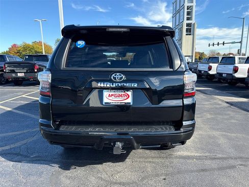Used 2022 Toyota 4Runner TRD Sport w/ Technology Package image 5