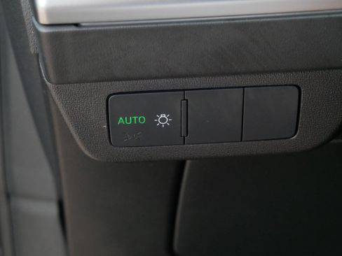 Used 2023 Audi Q4 e-tron Premium Plus w/ Premium Plus AWD/4WD image 27