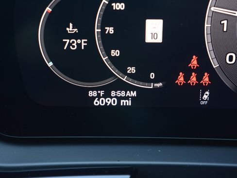 Certified 2025 Porsche Cayenne E-Hybrid Coupe AWD/4WD image 10