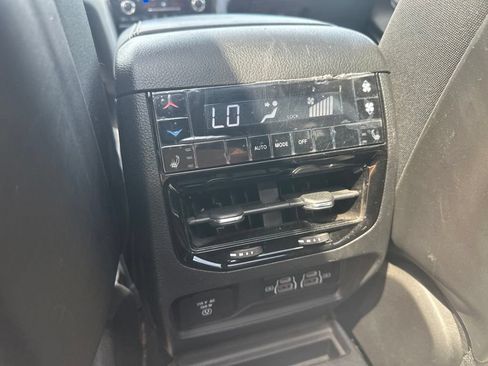 Used 2023 Jeep Grand Cherokee L Overland w/ Rear Seat Video Group I AWD/4WD image 25