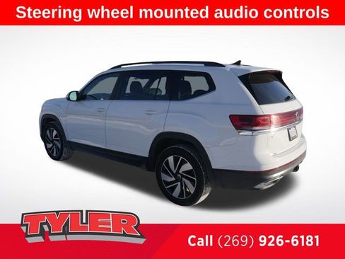 Used 2025 Volkswagen Atlas SE image 5