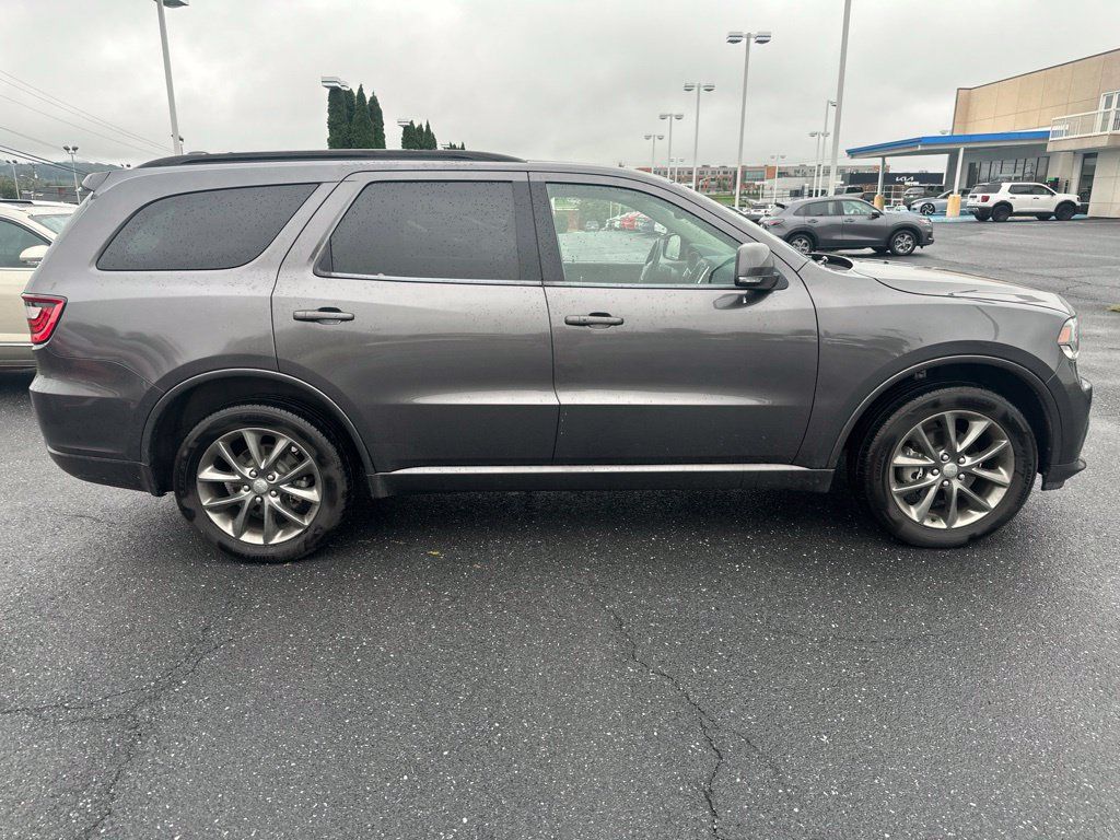 Used 2017 Dodge Durango GT w/ Premium Group AWD/4WD image 2