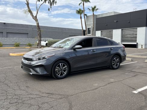 Certified 2023 Kia Forte LXS FWD image 6