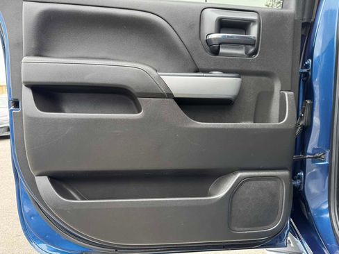 Used 2018 Chevrolet Silverado 1500 LT w/ All Star Edition image 39