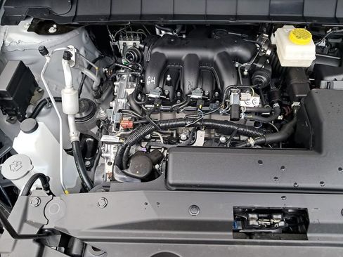 New 2025 Nissan Pathfinder SV w/ SV Premium Package image 23