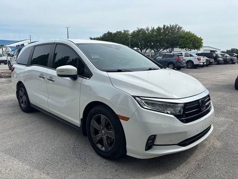 Used 2022 Honda Odyssey EX image 3