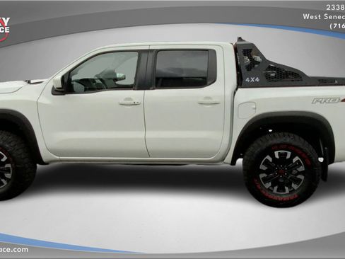 Used 2022 Nissan Frontier PRO-4X w/ Technology Package image 8