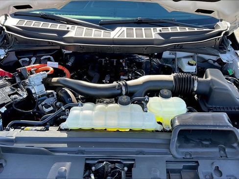 Used 2025 Ford F150 XLT w/ Equipment Group 302A MID AWD/4WD image 29