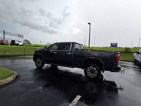 Used 2025 GMC Sierra 2500 Denali Ultimate AWD/4WD image 7