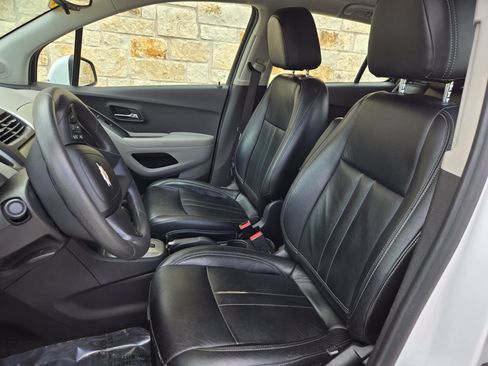Used 2016 Chevrolet Trax LS FWD image 5