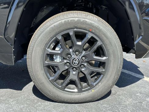 New 2025 Toyota Tundra Platinum image 24