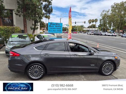 Used 2018 Ford Fusion Energi SE FWD image 8