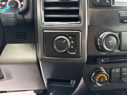 Used 2018 Ford F150 XLT image 30