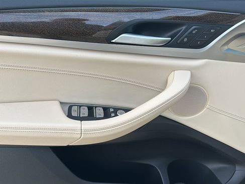 Used 2021 BMW X3 xDrive30i w/ Executive Package image 16